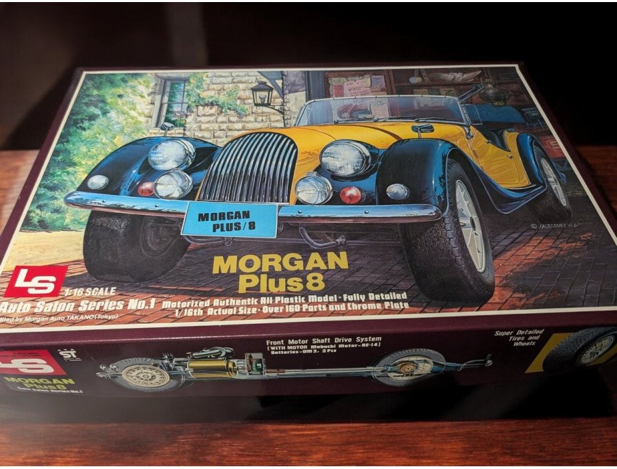 1/16 Morgan Plus8 (LS 1982)