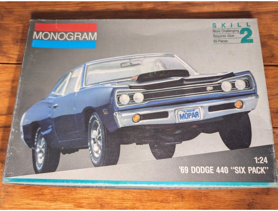 1/24 '69 Dodge 440 "six pack" (Monogram 1991)